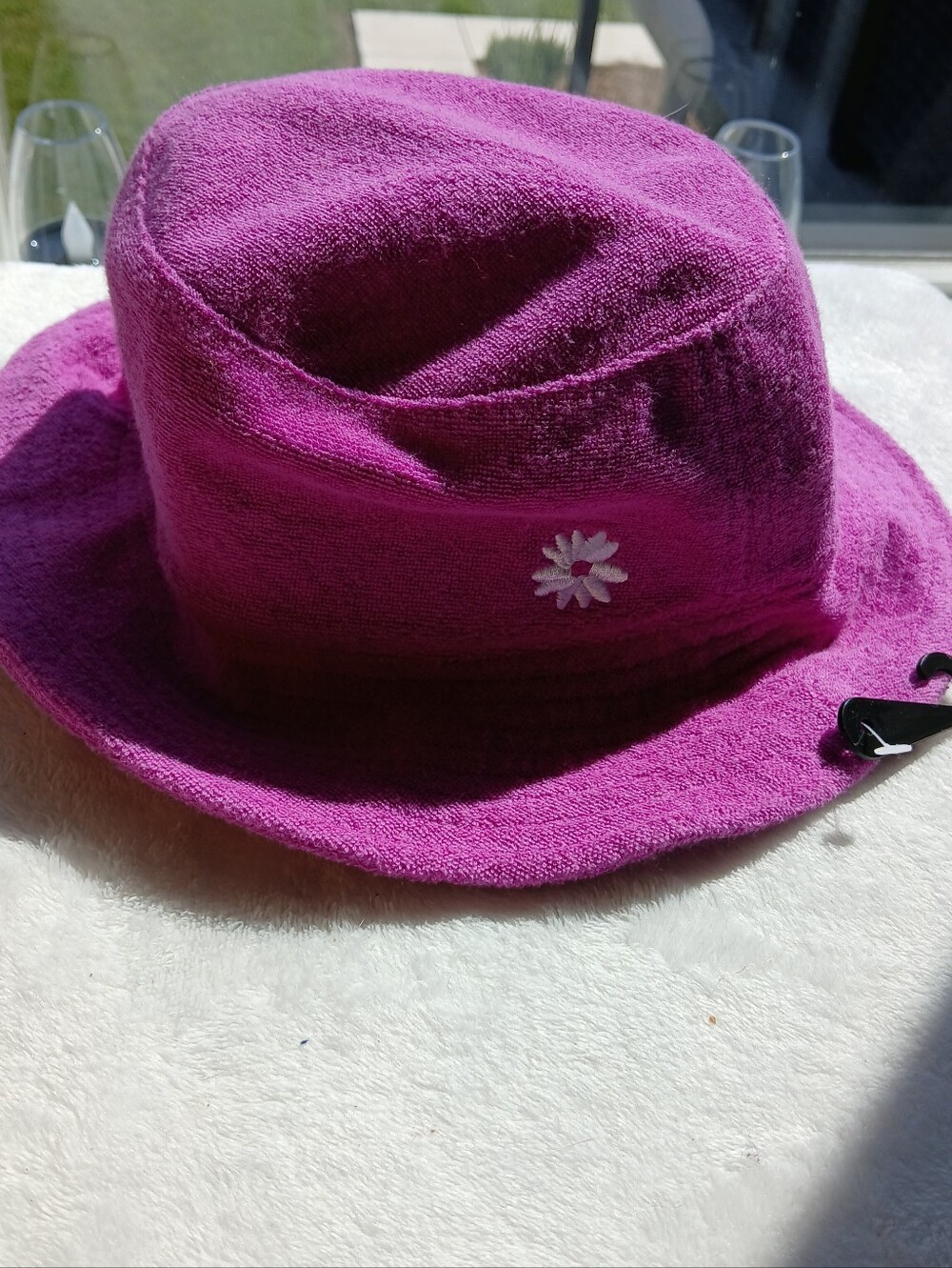 Nordstrom Girls Magenta Terrycloth Bucket Hat with Daisy 🌸 [NWT]